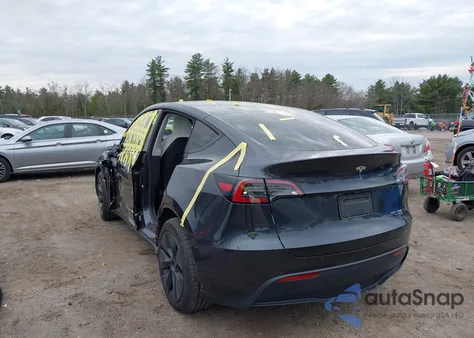2024 Tesla Model Y Long Range Dual Motor All-Wheel Drive from USA, damaged, VIN 7SAYGAEE4RF166905